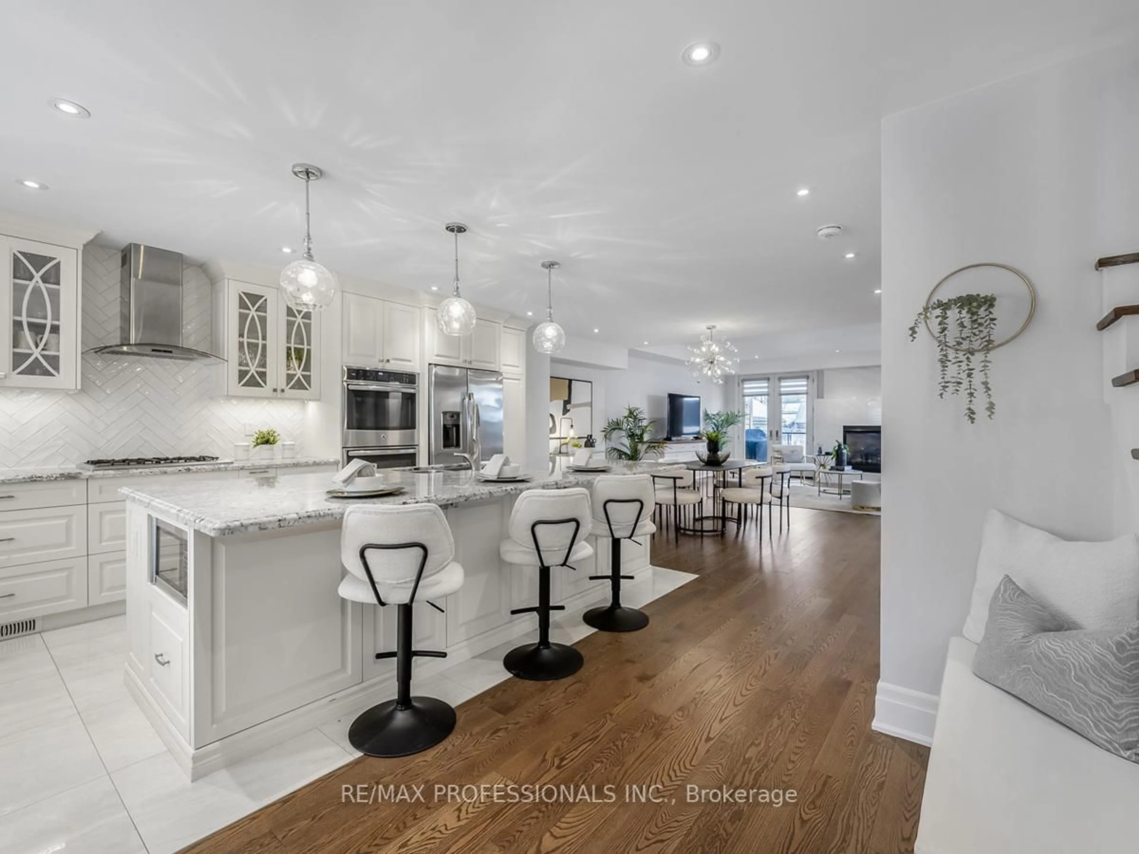 Open concept kitchen, unknown for 35 Tenth St, Toronto Ontario M8V 3E7