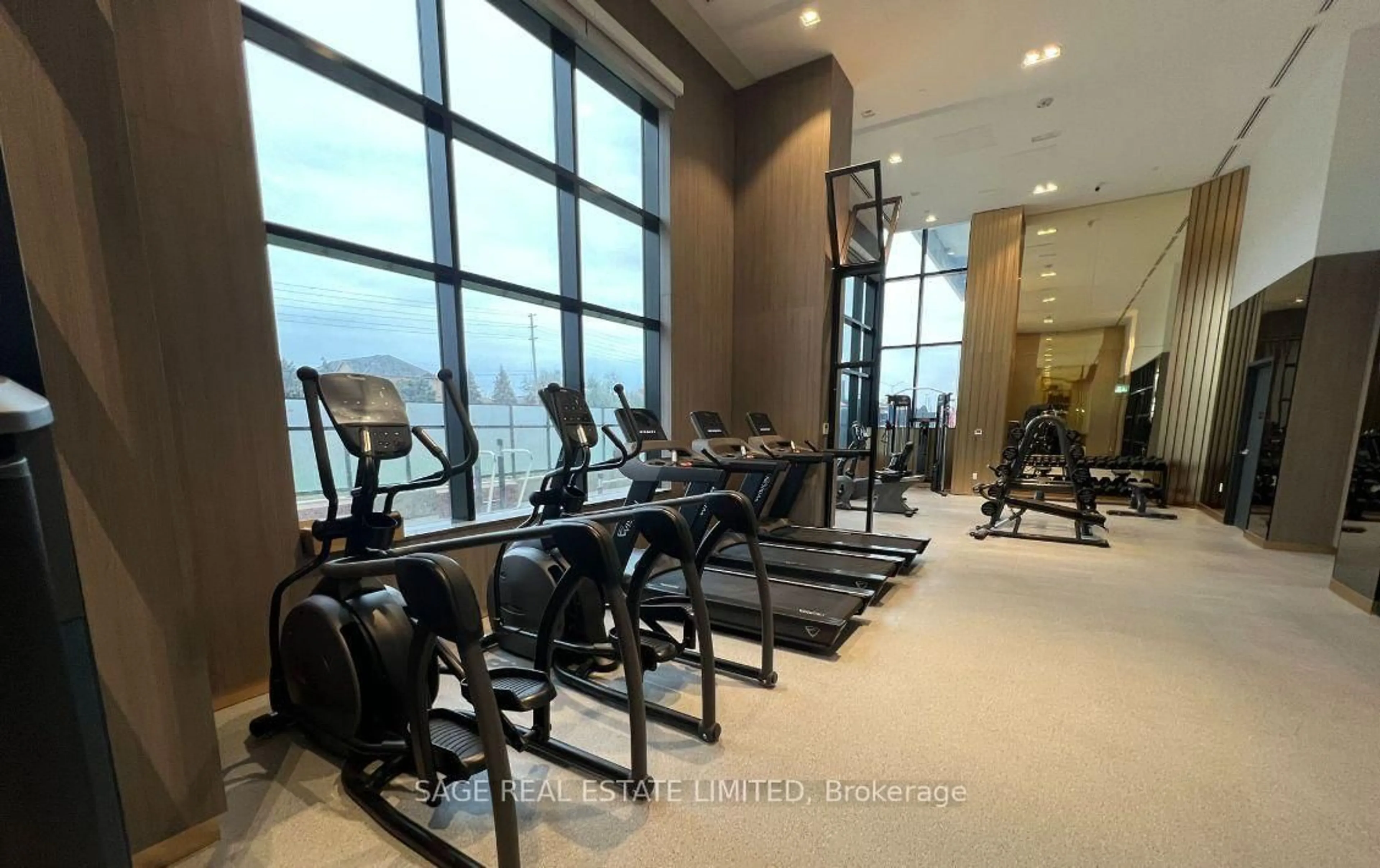 Gym or fitness room for 395 Dundas St #630, Oakville Ontario L6M 5P9