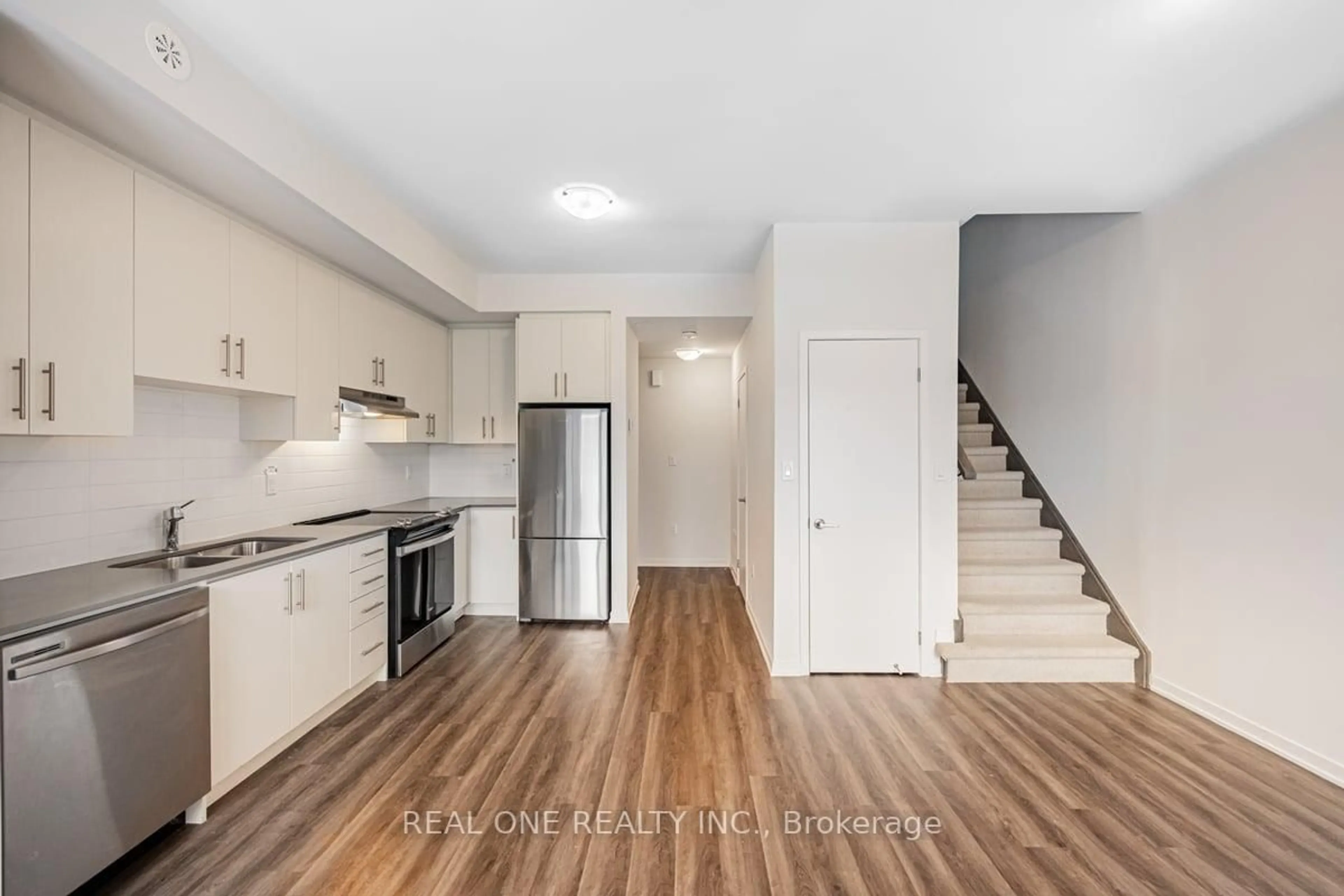 Open concept kitchen, unknown for 5 William Jackson Way #52, Toronto Ontario M8V 0J7