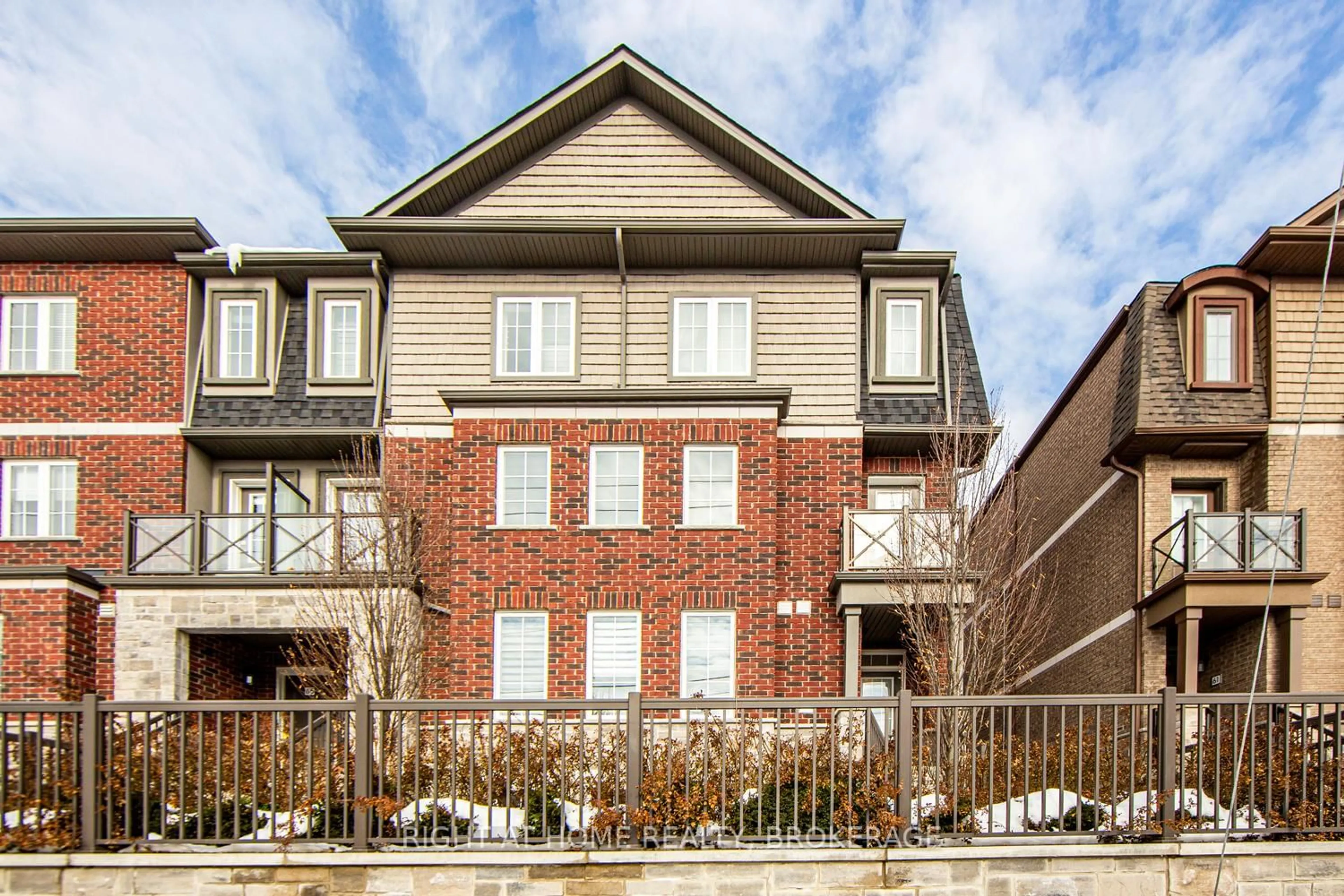 Home with brick exterior material, street for 445 Ontario St #62, Milton Ontario L9T 9K4