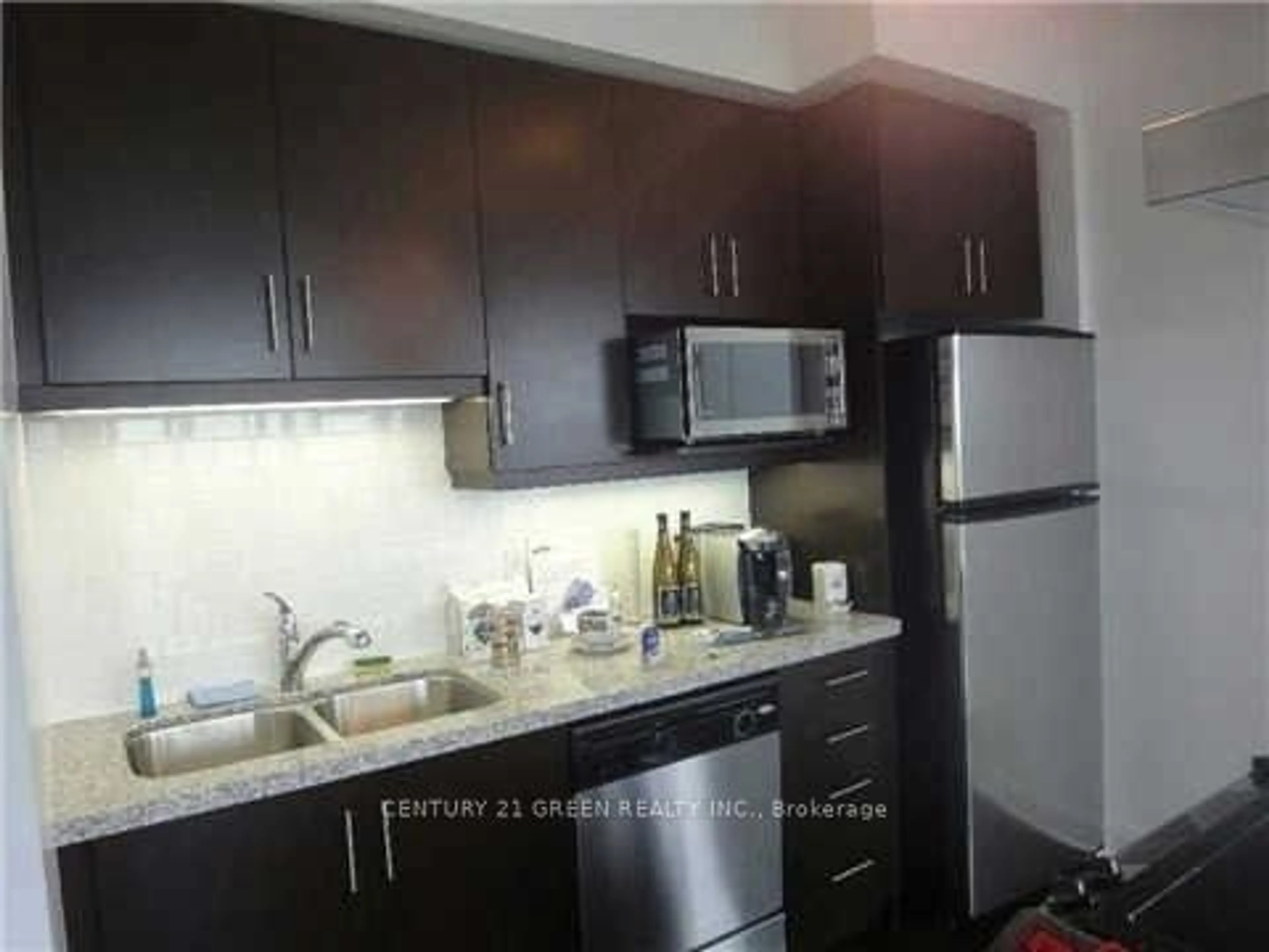 Standard kitchen, unknown for 50 Absolute Ave #4708, Mississauga Ontario L4Z 0A8