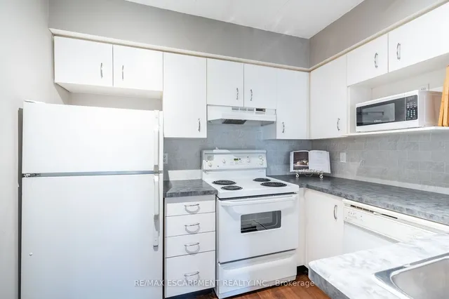 Additional property image - 4015 Kilmer Dr Unit 308