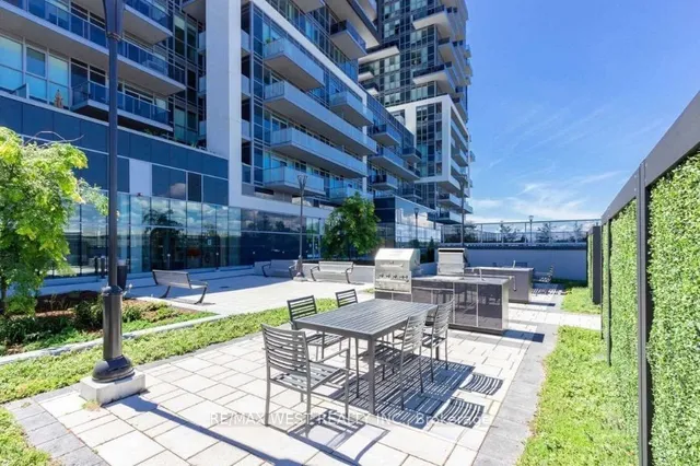 Additional property image - 2093 Fairview St Unit 610