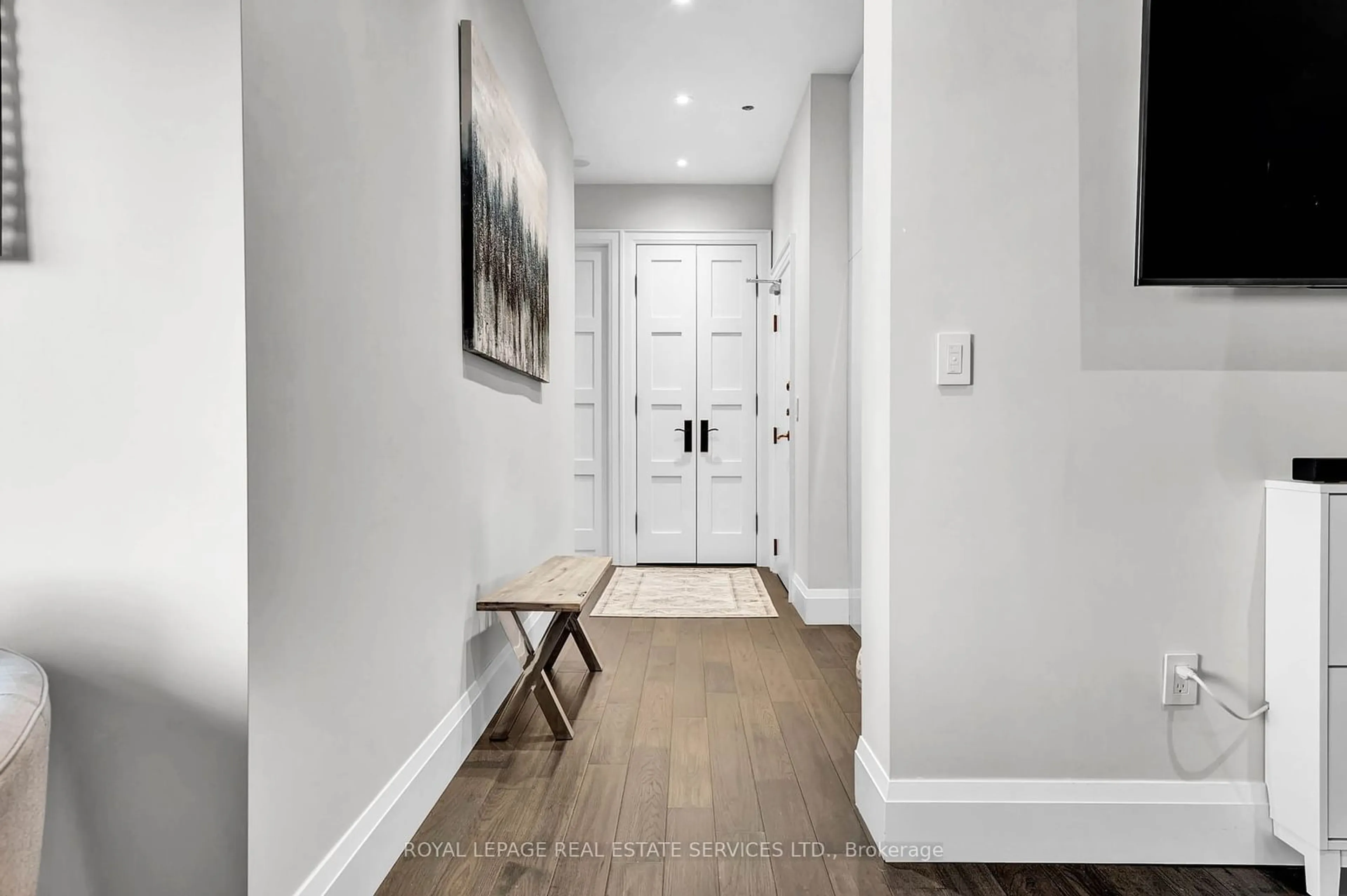 Indoor entryway for 2045 Lake Shore Blvd #2507, Toronto Ontario M8V 2Z6