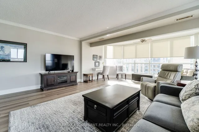 Additional property image - 5280 Lakeshore Rd Unit 801