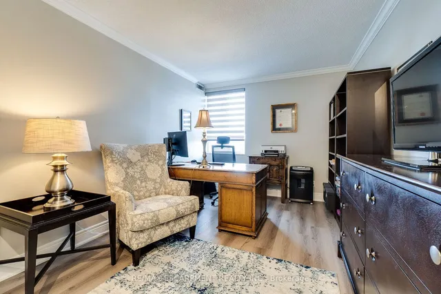 Additional property image - 5280 Lakeshore Rd Unit 801