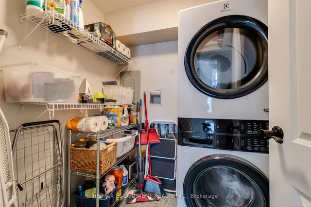 Additional property image - 5280 Lakeshore Rd Unit 801