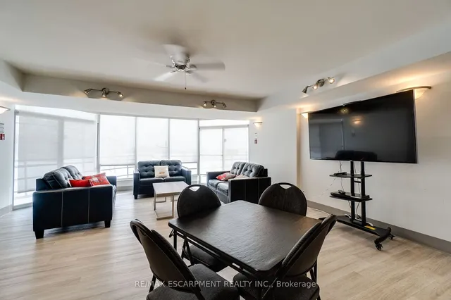 Additional property image - 5280 Lakeshore Rd Unit 801