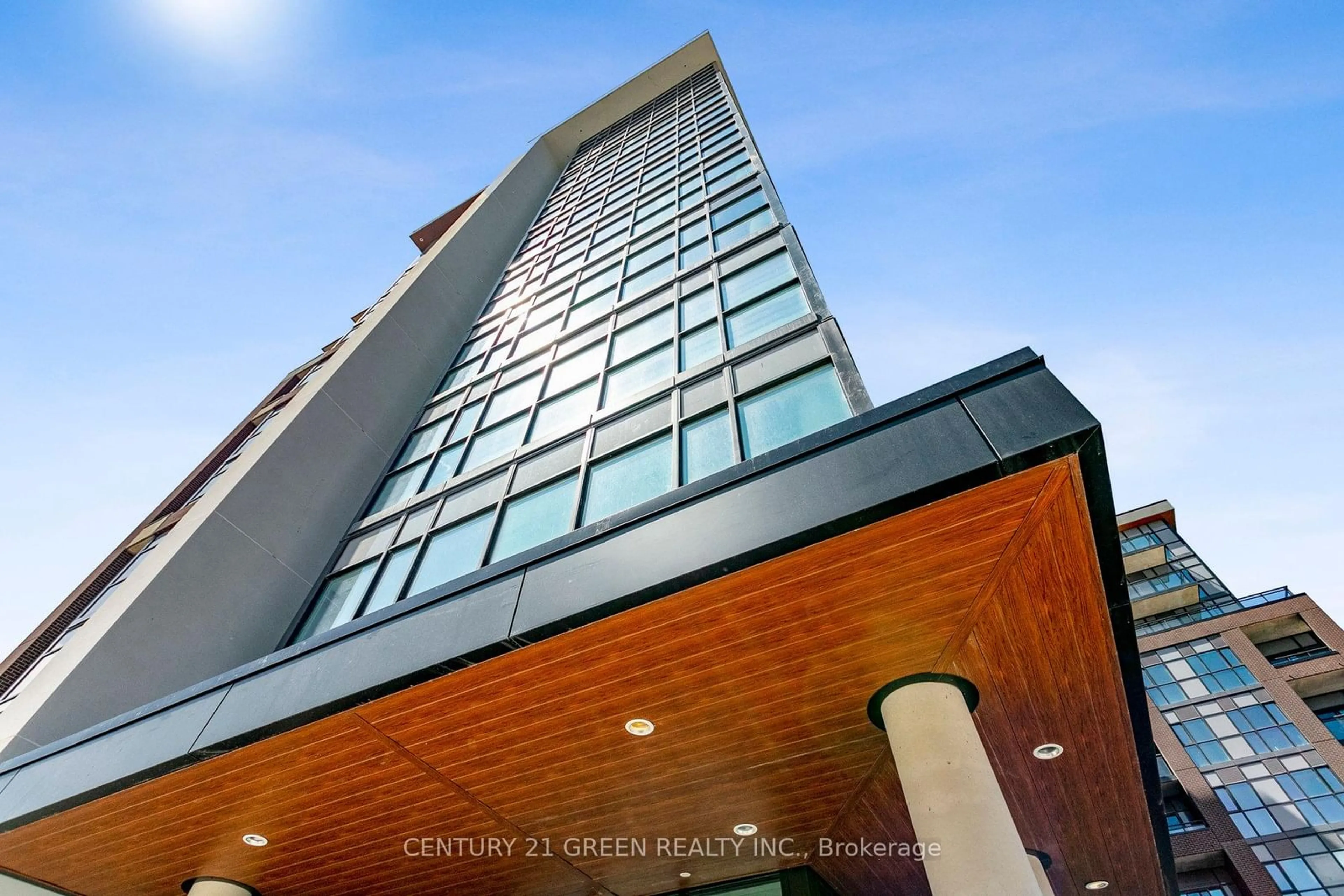 Indoor foyer for 25 Neighbourhood Lane #104, Toronto Ontario M9Y 0C4