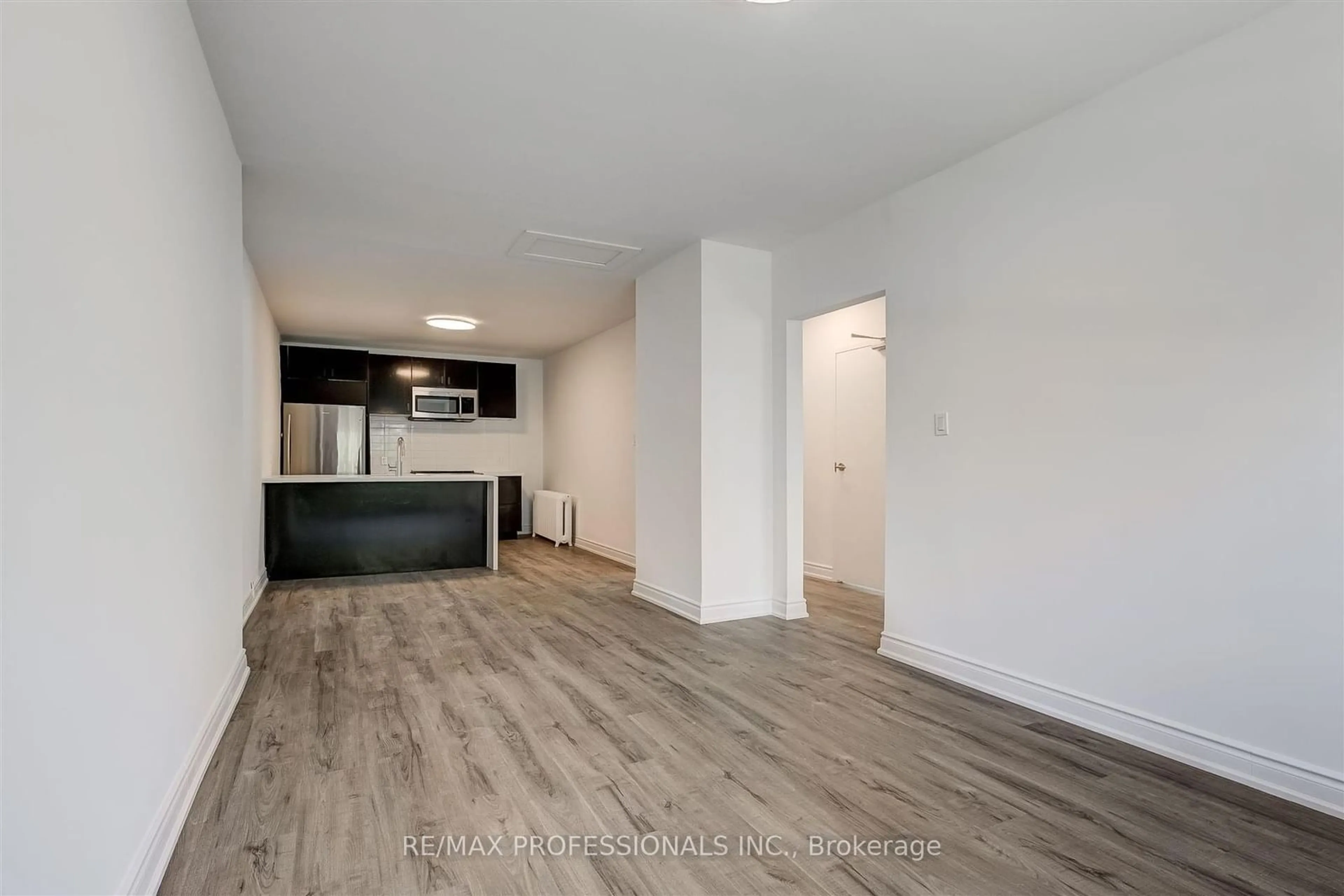 A pic of a room for 636 Runnymede Rd, Toronto Ontario M6S 3A2