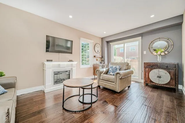 Additional property image - 2022 Atkinson Dr Unit 39