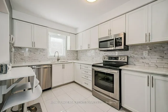 Additional property image - 2022 Atkinson Dr Unit 39