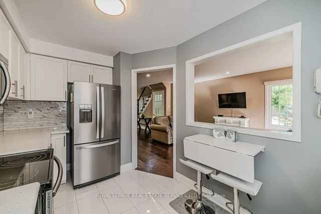 Additional property image - 2022 Atkinson Dr Unit 39