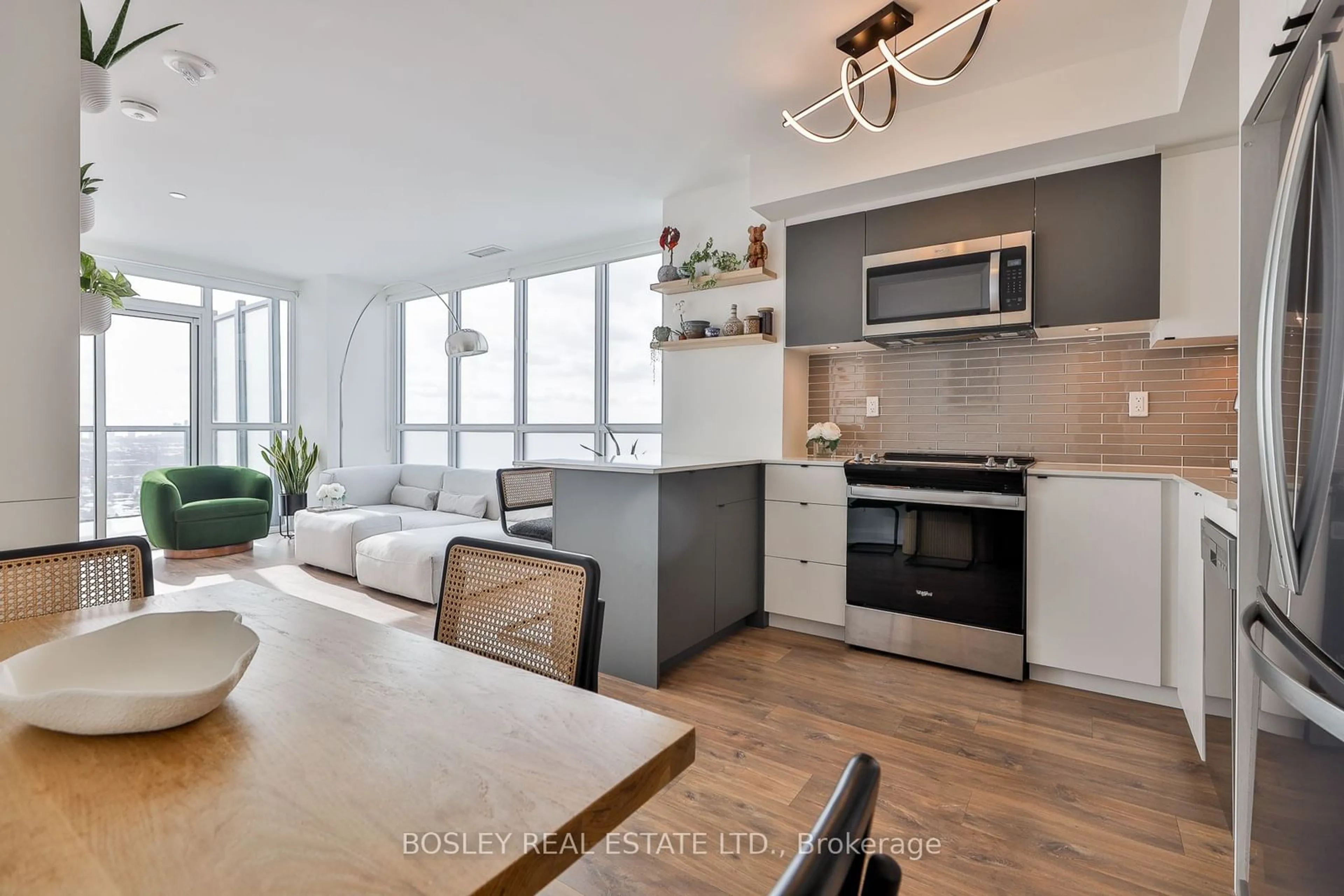 Open concept kitchen, unknown for 1461 Lawrence Ave #2109, Toronto Ontario M6L 0A6