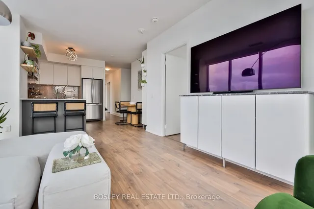 Additional property image - 1461 Lawrence Ave Unit 2109