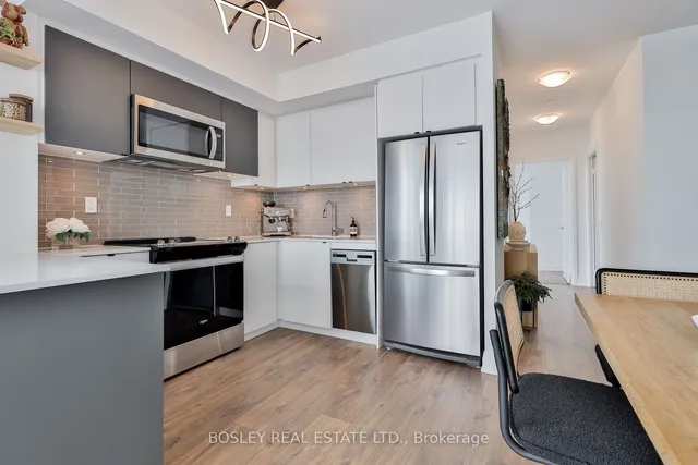 Additional property image - 1461 Lawrence Ave Unit 2109