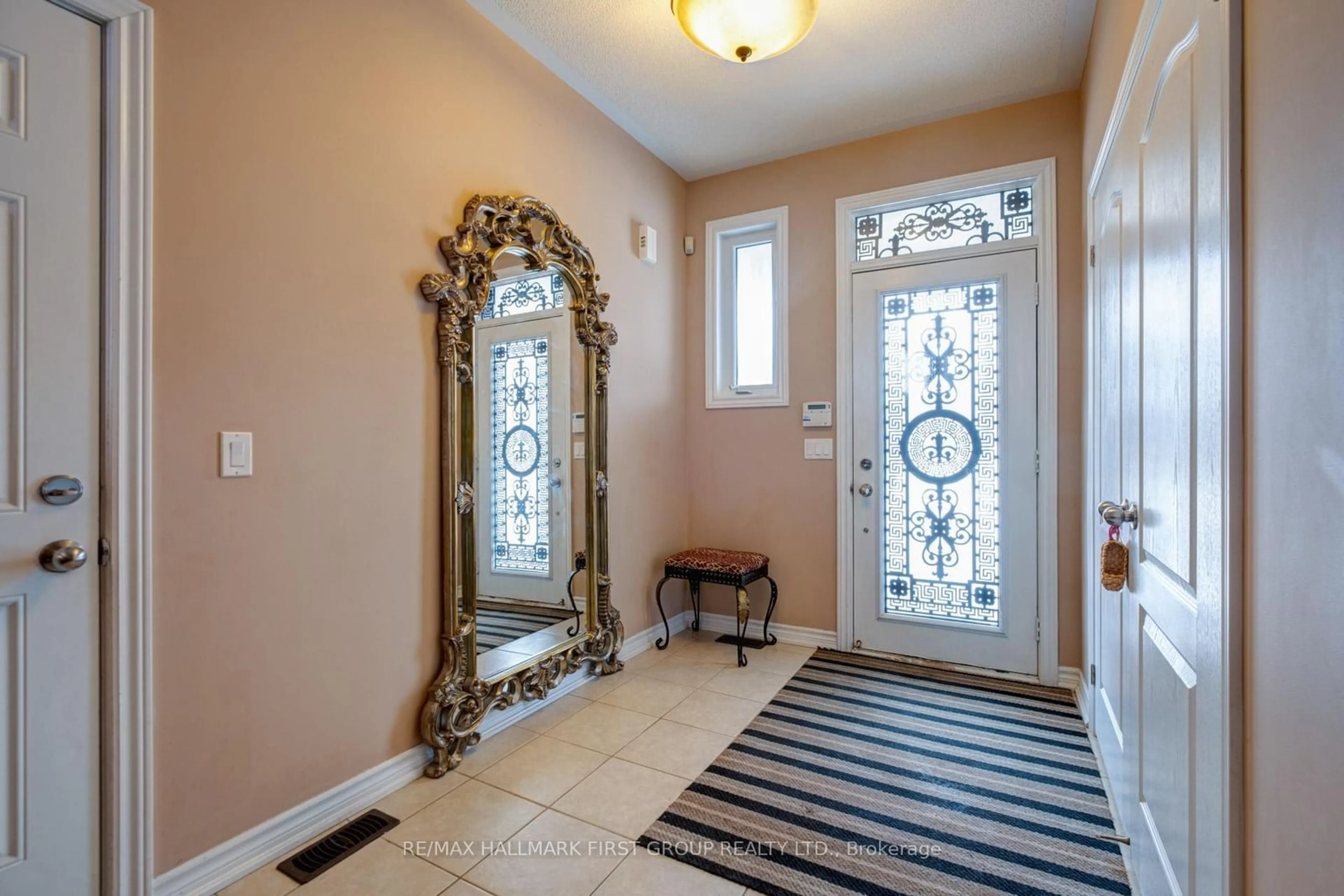 Indoor entryway for 50 Learmont Ave, Caledon Ontario L7C 3N5