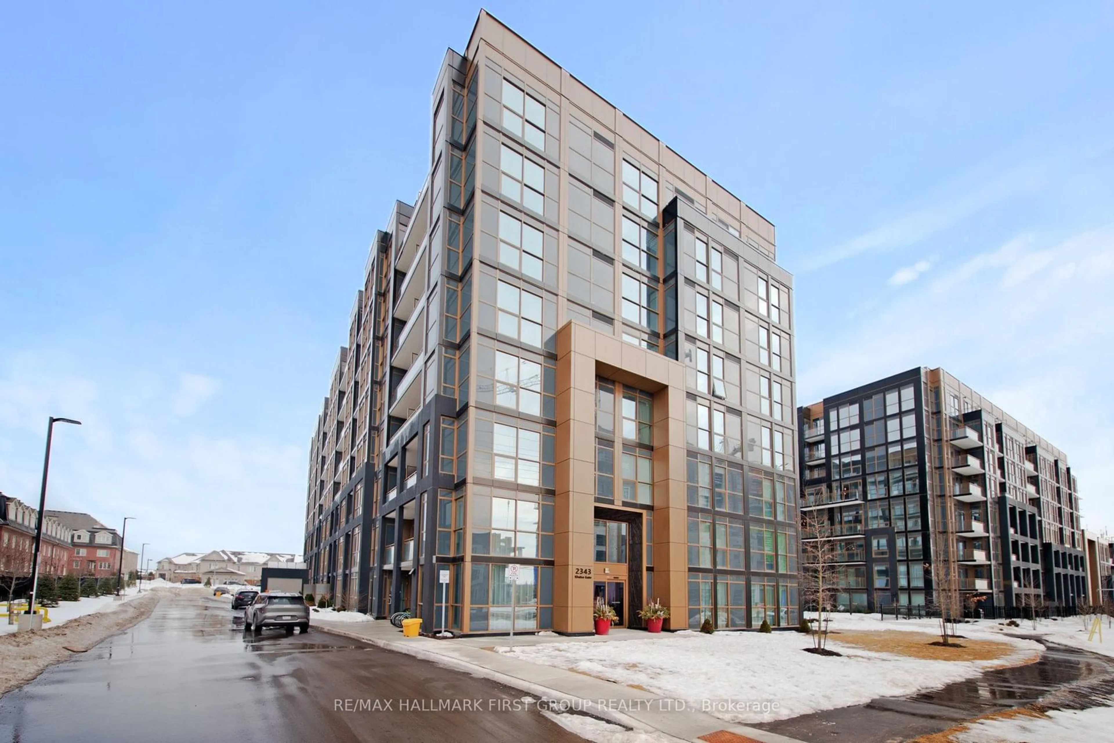 Indoor foyer for 2343 Khalsa Gate #619, Oakville Ontario L6M 5R6