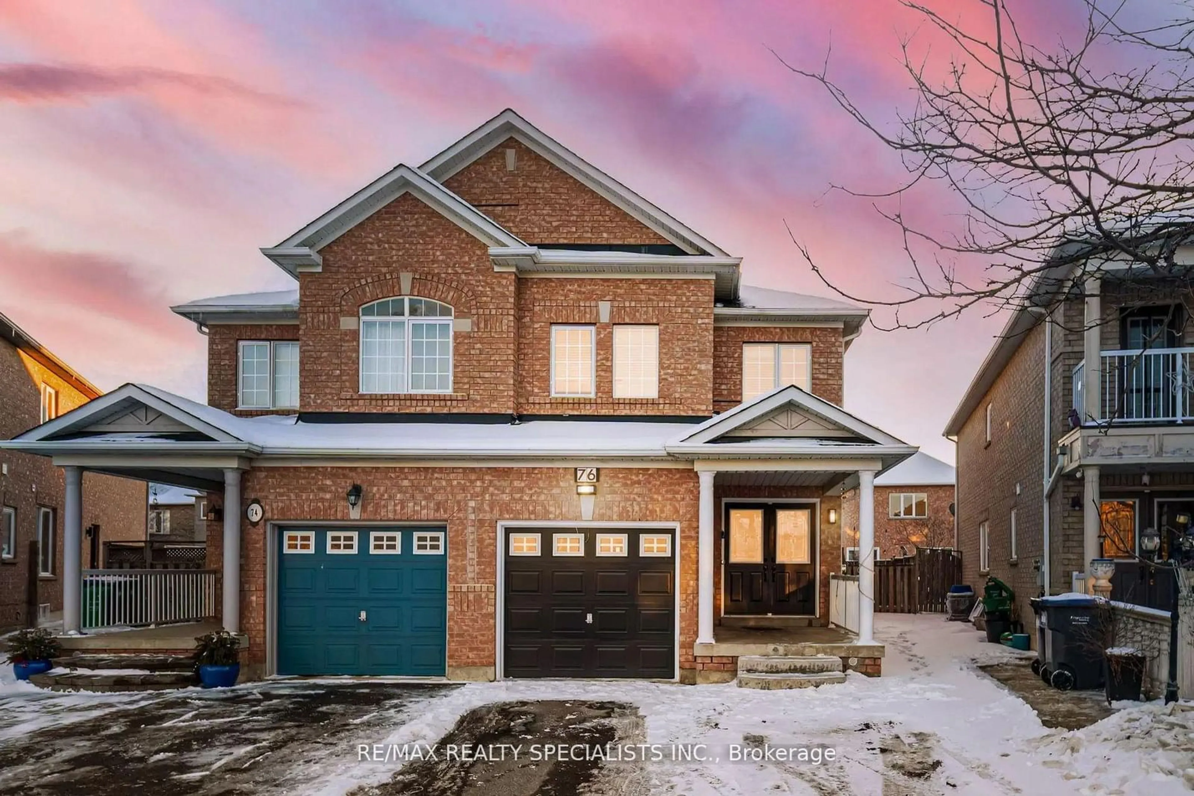 Home with brick exterior material, street for 76 Dewridge Crt, Brampton Ontario L6R 3C1