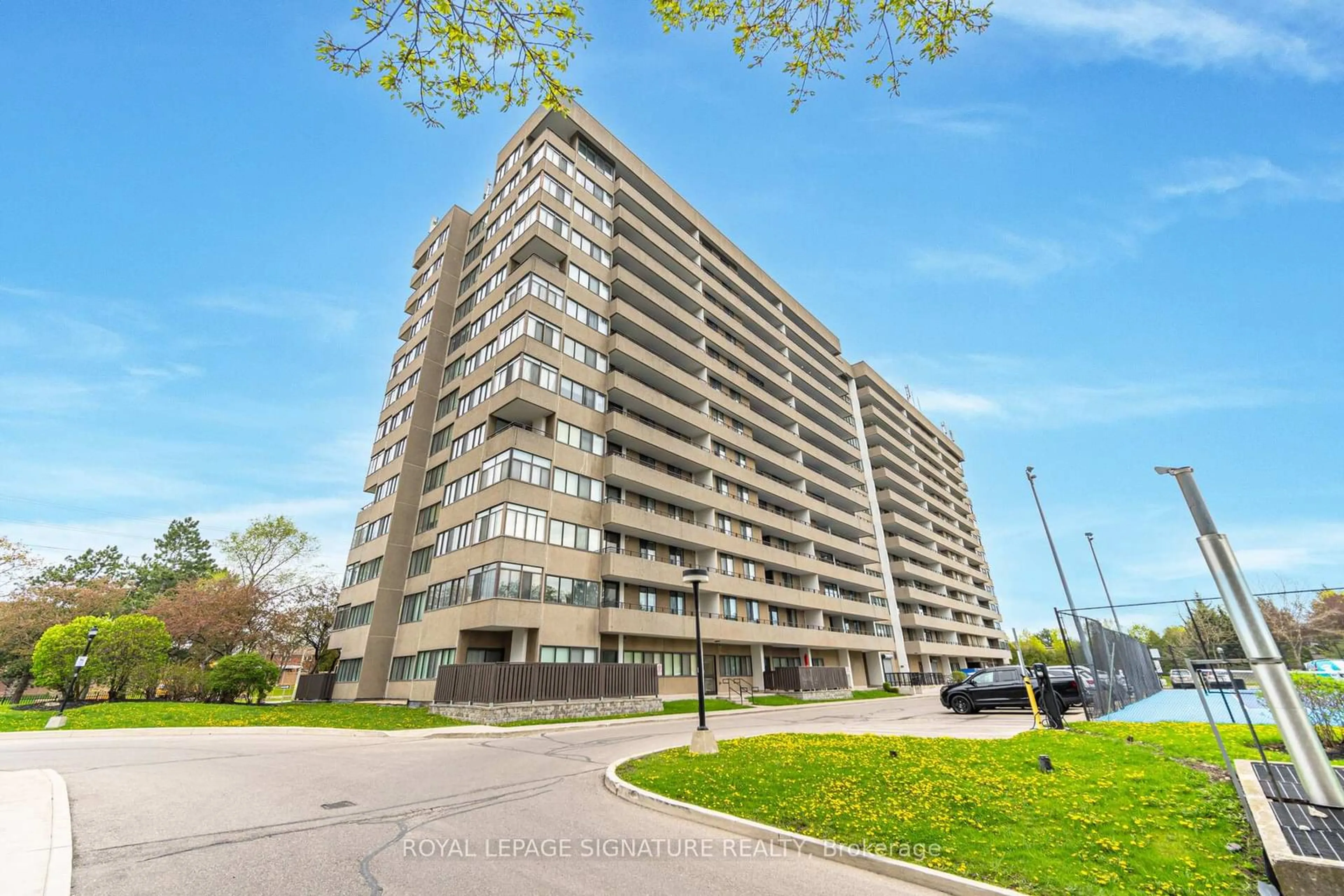 Unknown for 1300 Mississauga Valley Blvd #211, Mississauga Ontario L5A 3S8