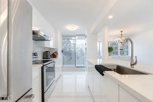 Additional property image - 1300 Mississauga Valley Blvd Unit 211