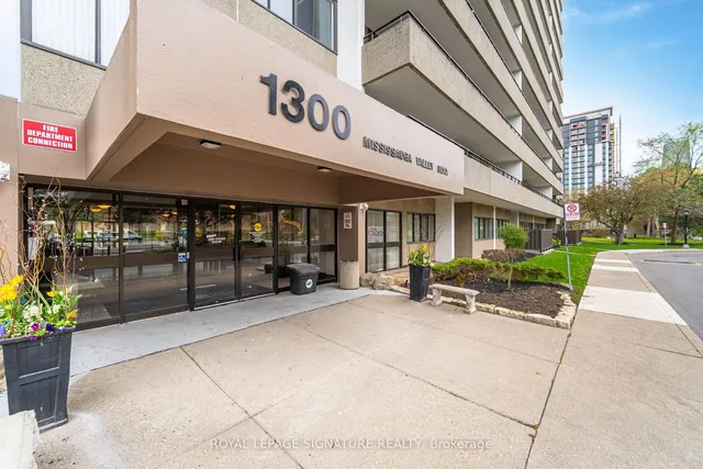 Additional property image - 1300 Mississauga Valley Blvd Unit 211