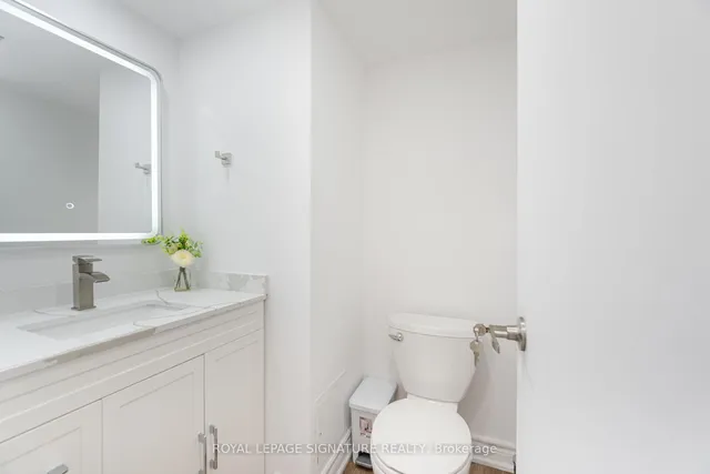 Additional property image - 1300 Mississauga Valley Blvd Unit 211