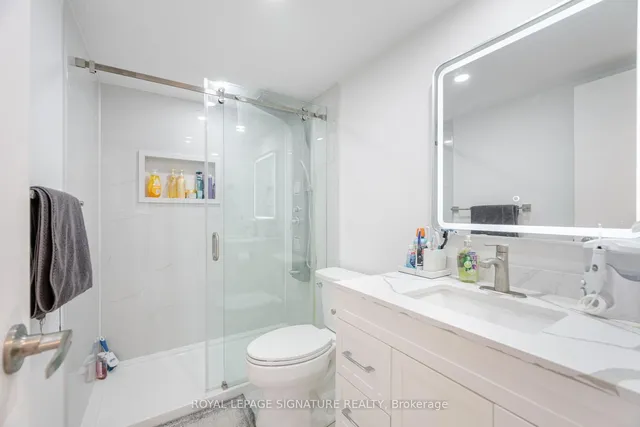 Additional property image - 1300 Mississauga Valley Blvd Unit 211