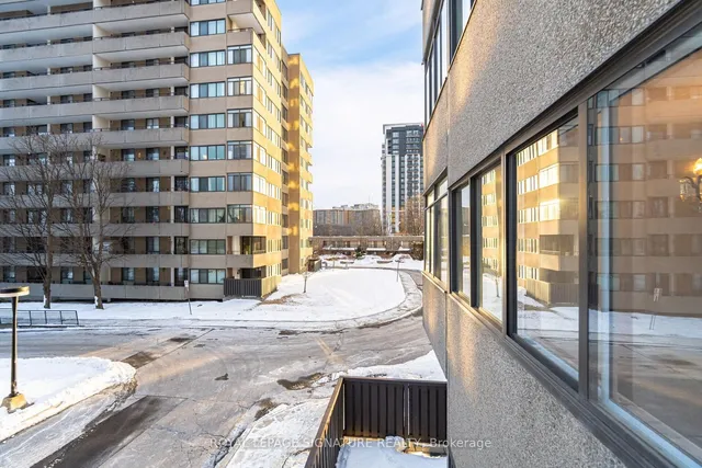 Additional property image - 1300 Mississauga Valley Blvd Unit 211