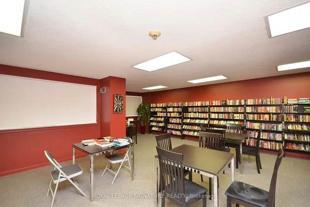 Additional property image - 1300 Mississauga Valley Blvd Unit 211