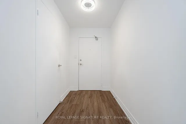 Additional property image - 1300 Mississauga Valley Blvd Unit 211
