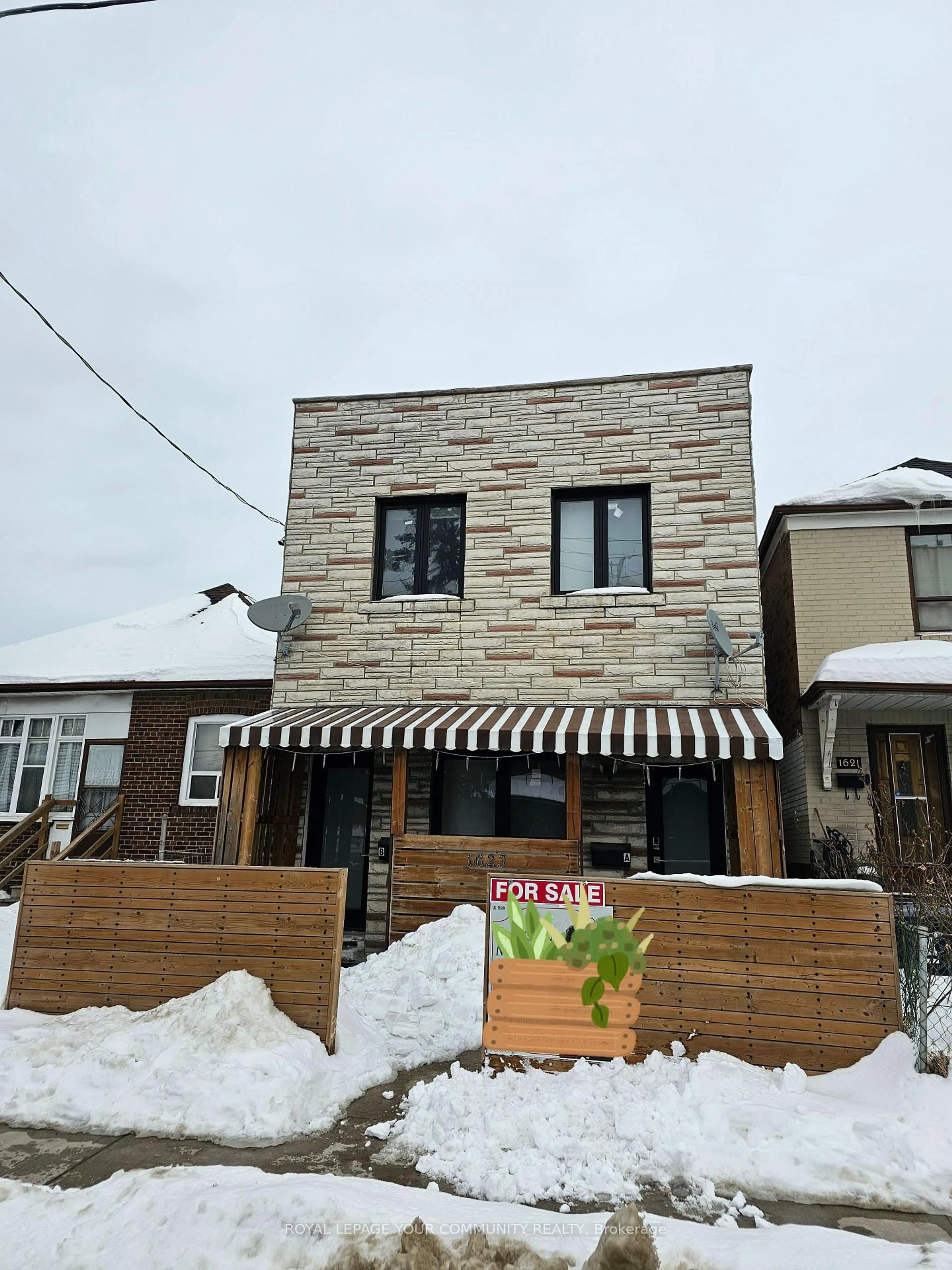 Home with brick exterior material, street for 1623 Keele St, Toronto Ontario M6M 3V8