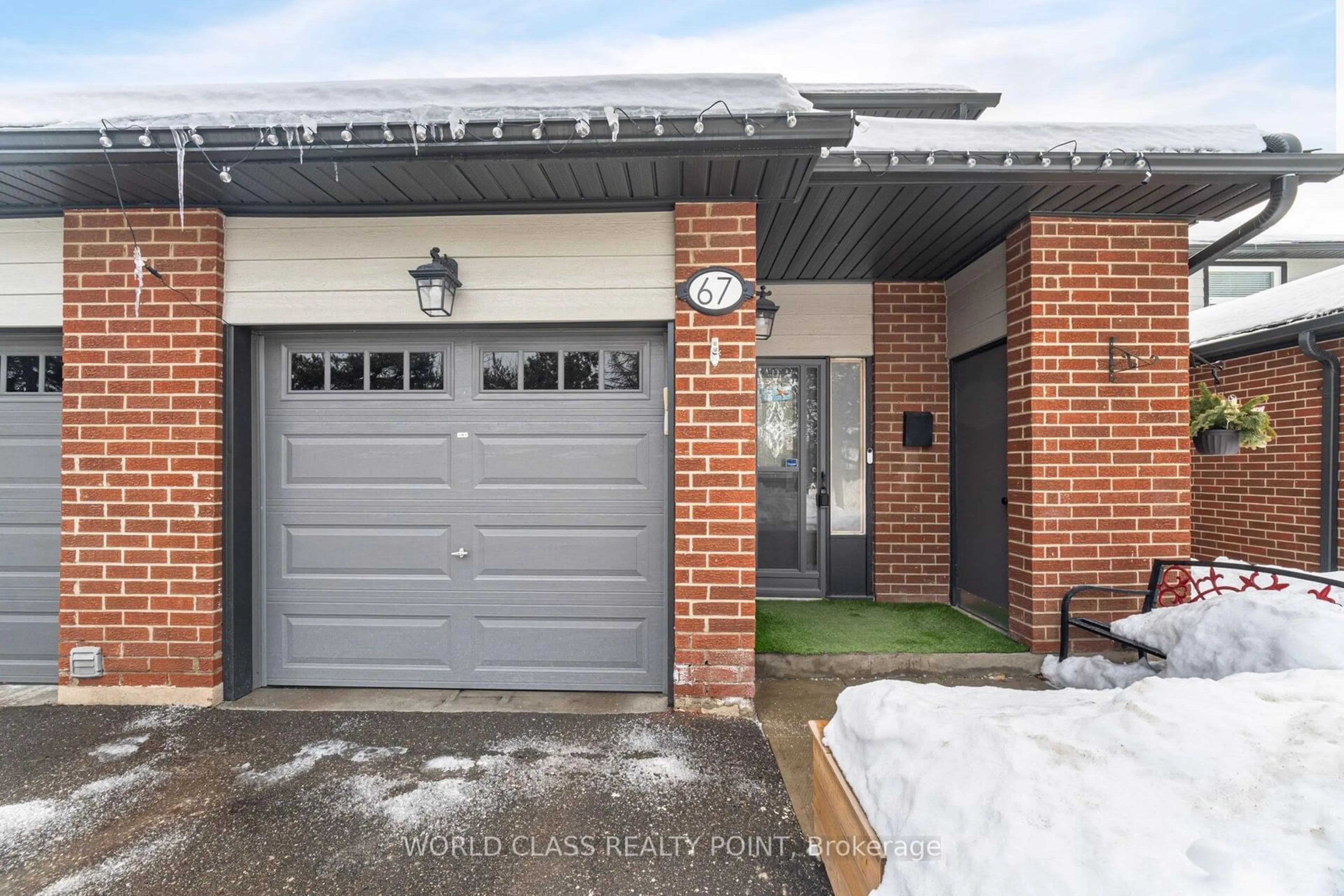 Home with brick exterior material, street for 525 Meadows Blvd #67, Mississauga Ontario L4Z 1H2