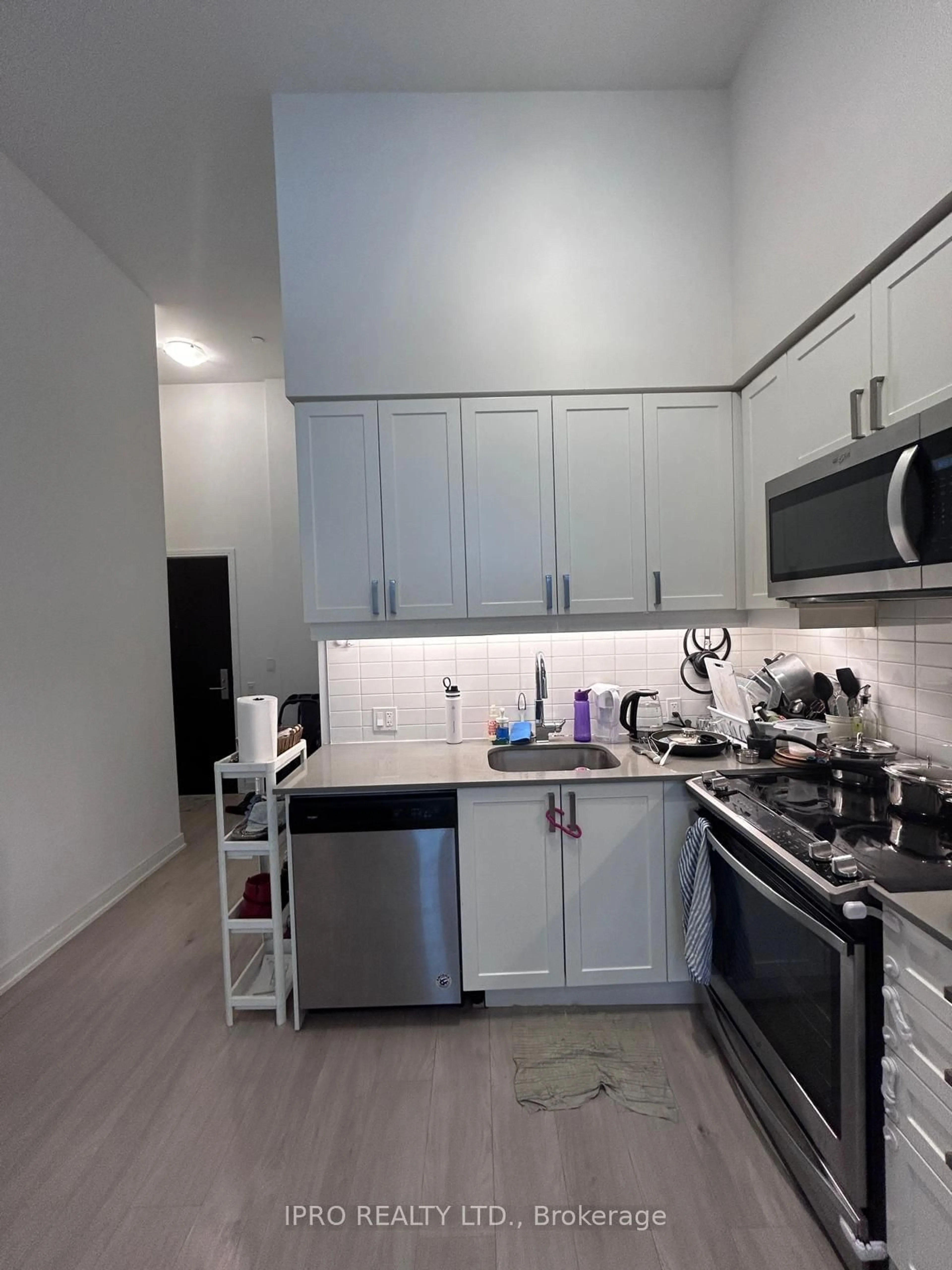 Standard kitchen, unknown for 8 Nahani Way #113, Mississauga Ontario L4Z 0C6