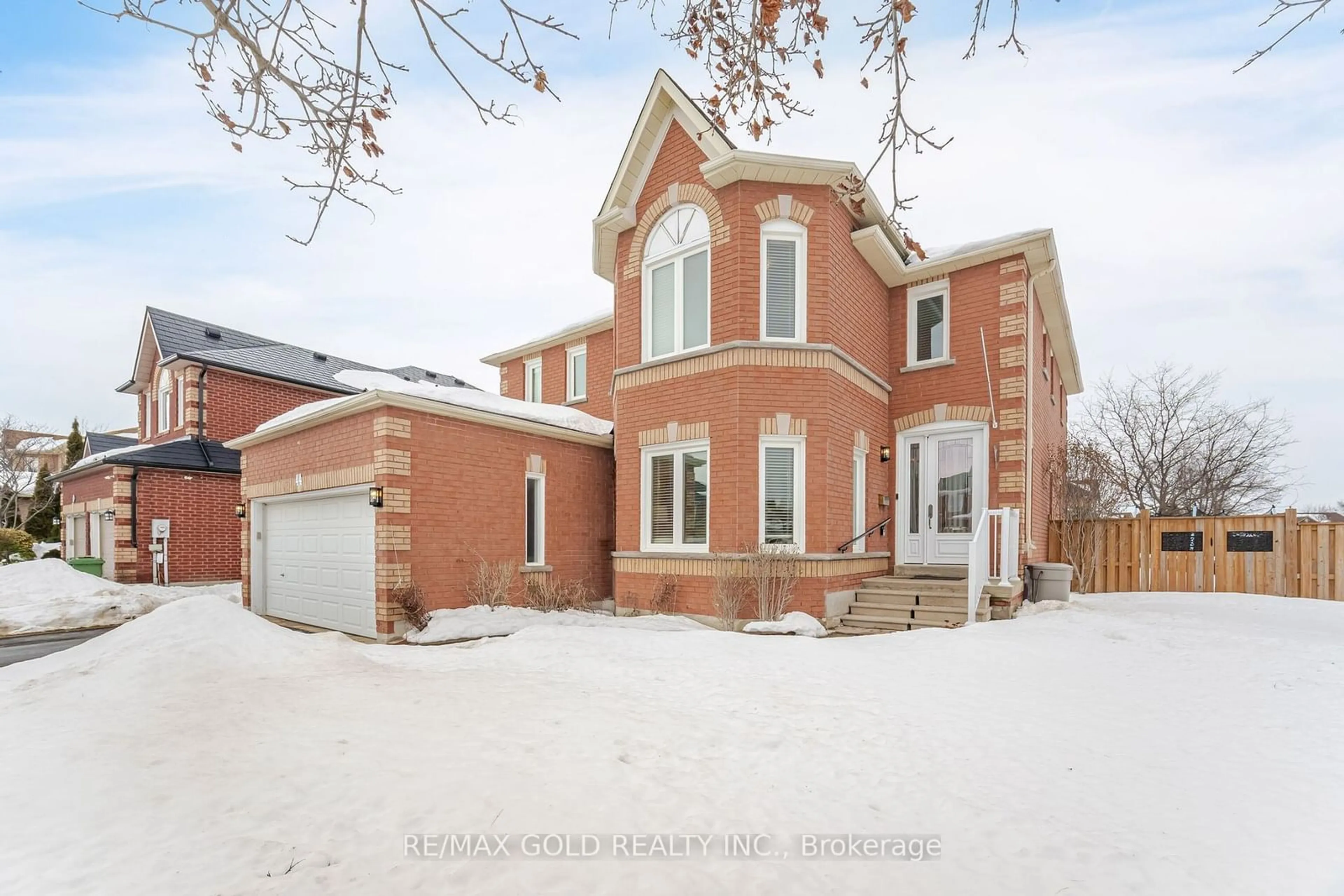 Home with brick exterior material, street for 44 Livingston Dr, Caledon Ontario L7C 1A1