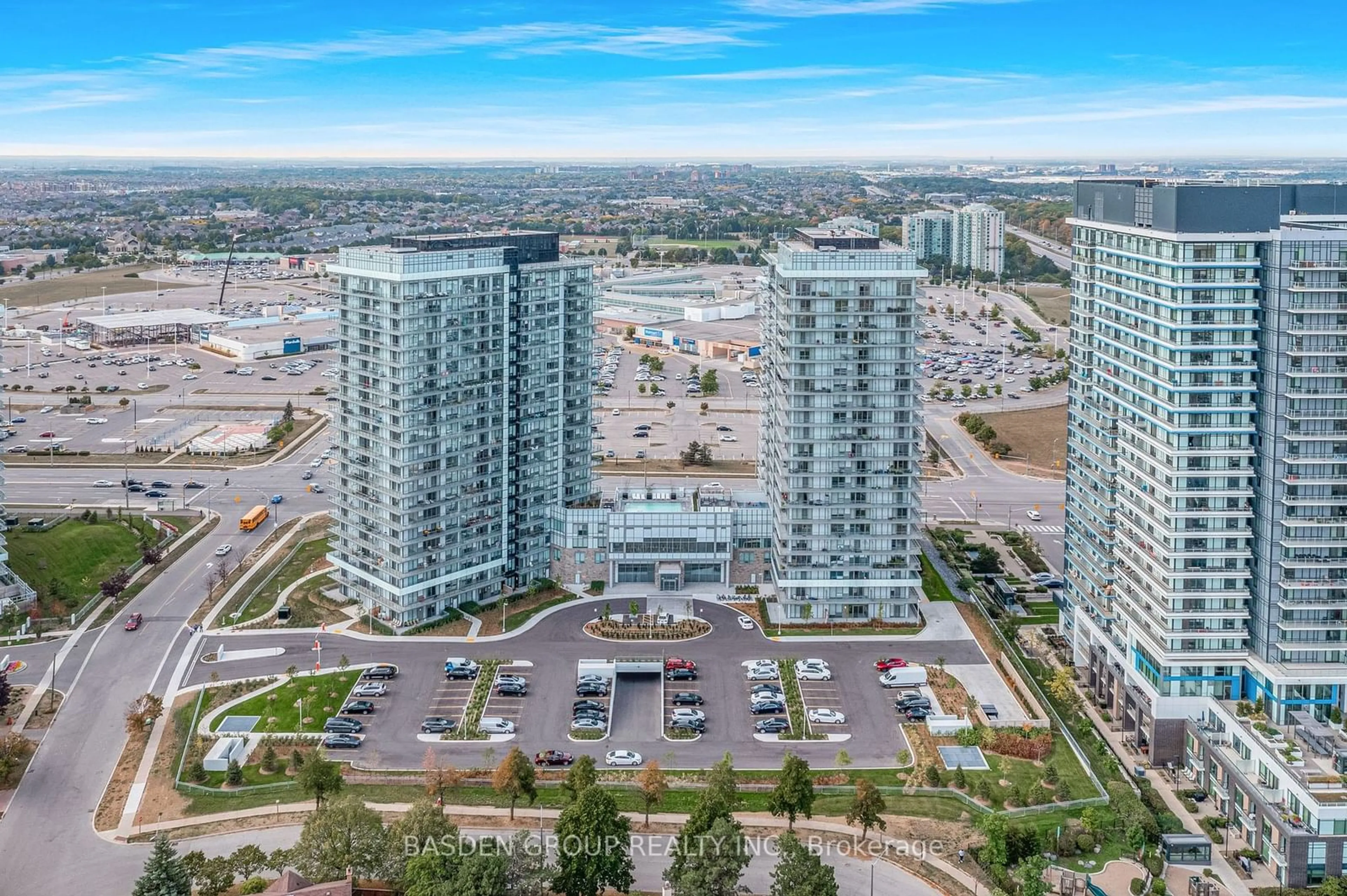 A pic from outside/outdoor area/front of a property/back of a property/a pic from drone, city buildings view from balcony for 4655 Metcalfe Ave #202B, Mississauga Ontario L5M 0Z7