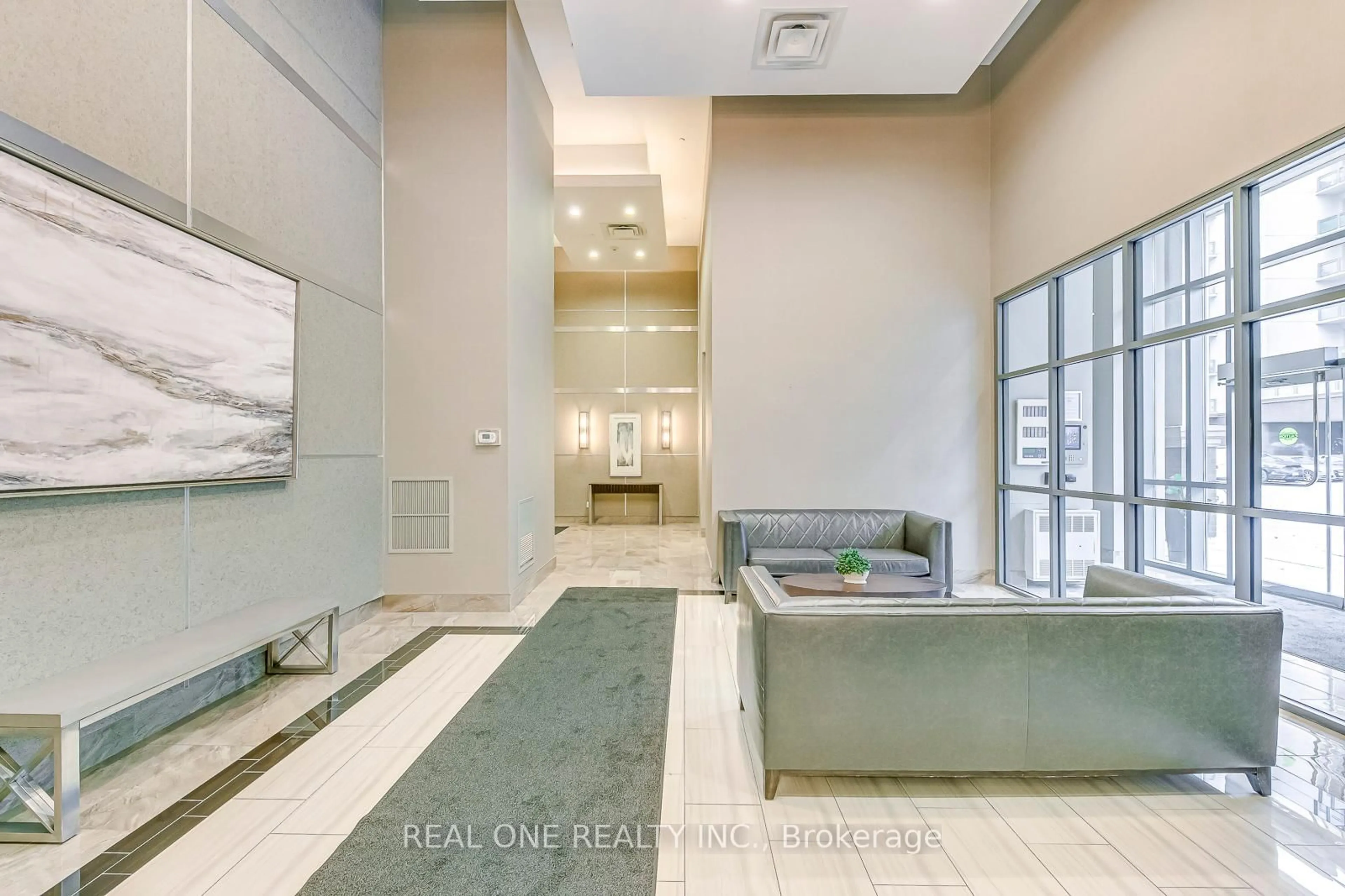 Indoor foyer for 2490 Old Bronte Rd #511, Oakville Ontario L6M 0Y5