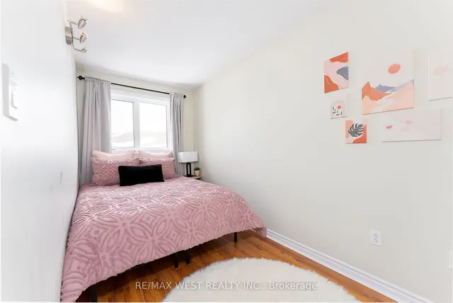 Additional property image - 1020 Windbrooke Grve