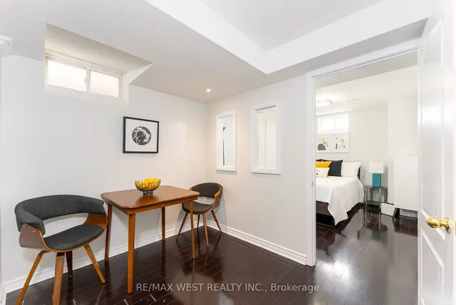 Additional property image - 1020 Windbrooke Grve