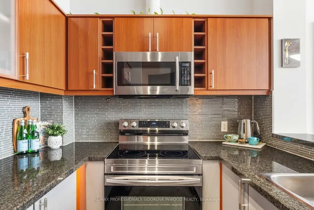 Additional property image - 1001 Roselawn Ave Unit 429