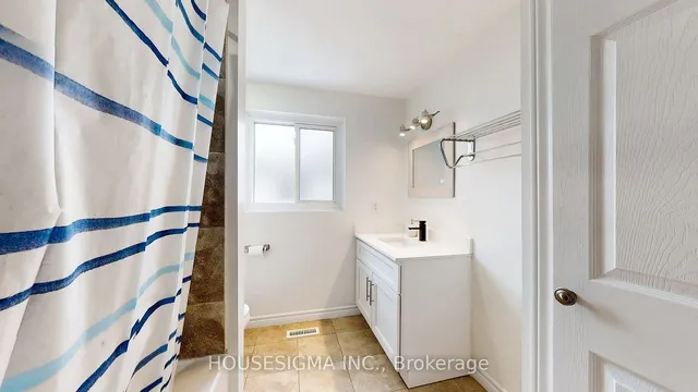 Additional property image - 65 Reigate Ave