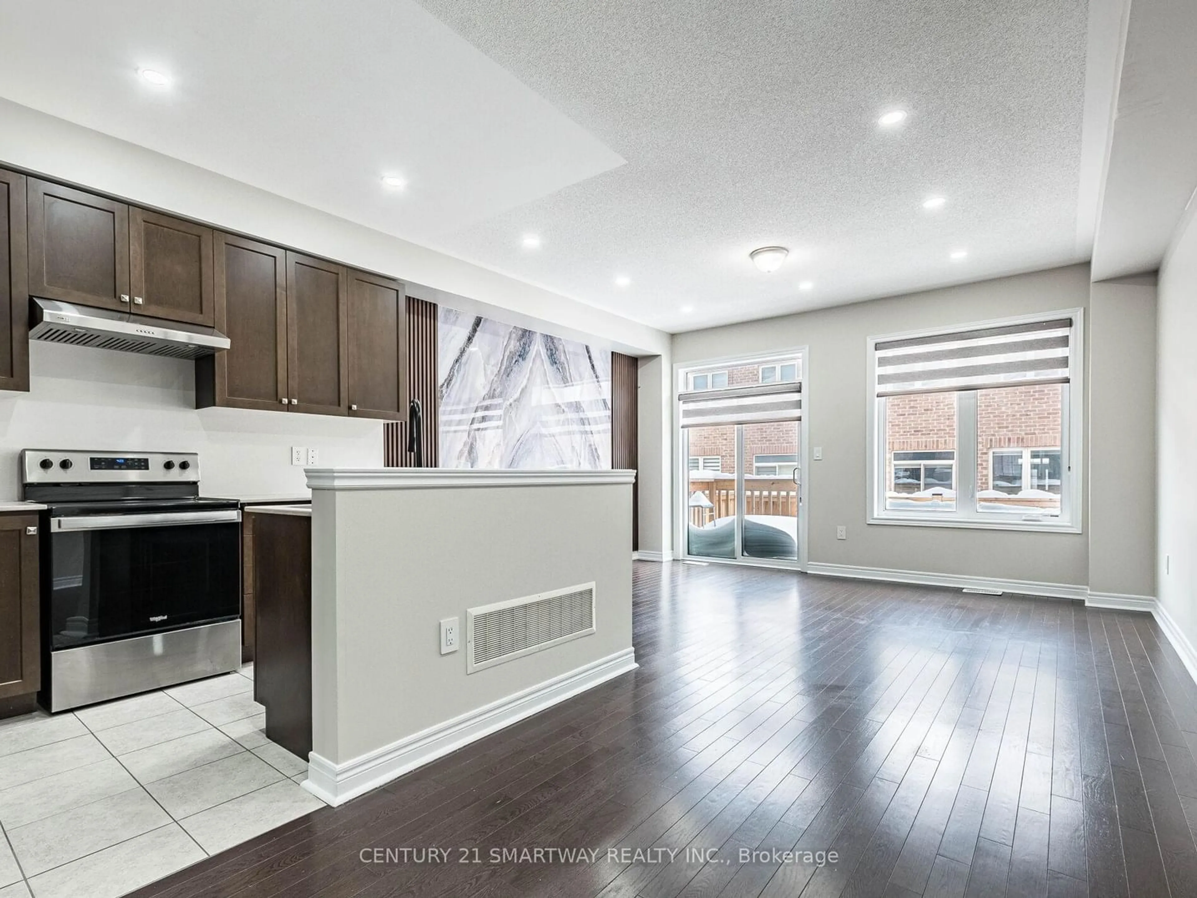 Open concept kitchen, unknown for 55 Pearman Cres, Brampton Ontario L7A 4Y9