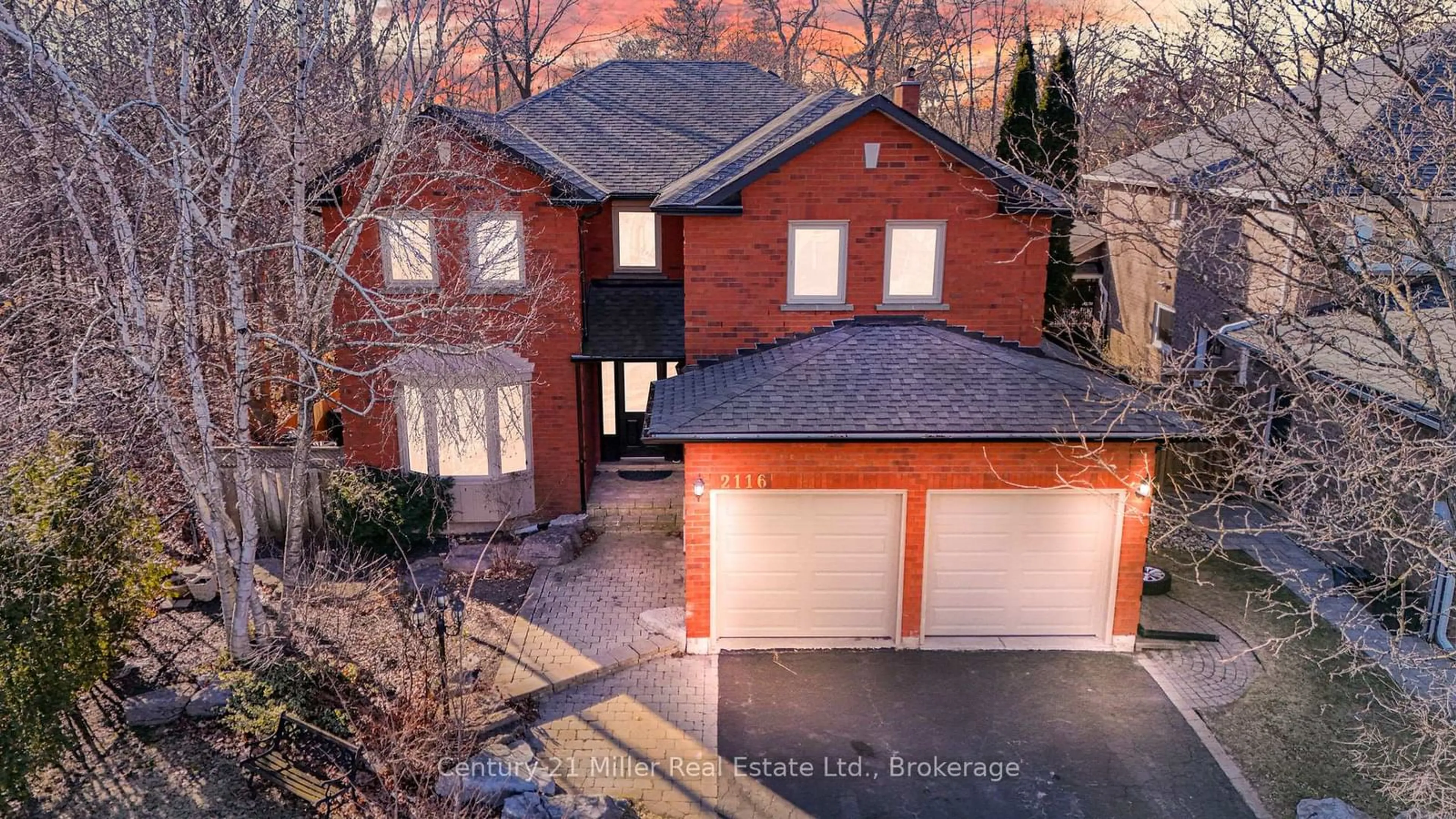 Home with brick exterior material, street for 2116 Munn's Ave, Oakville Ontario L6H 4K4