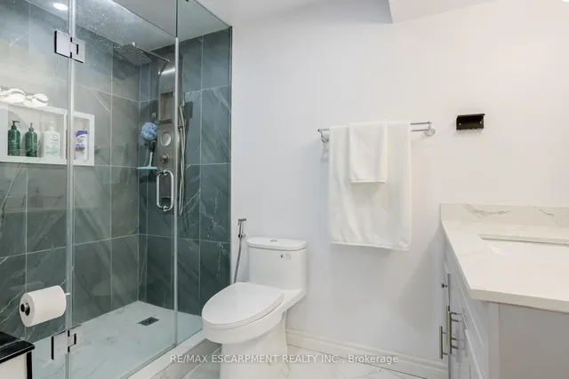 Additional property image - 5608 Hannah St