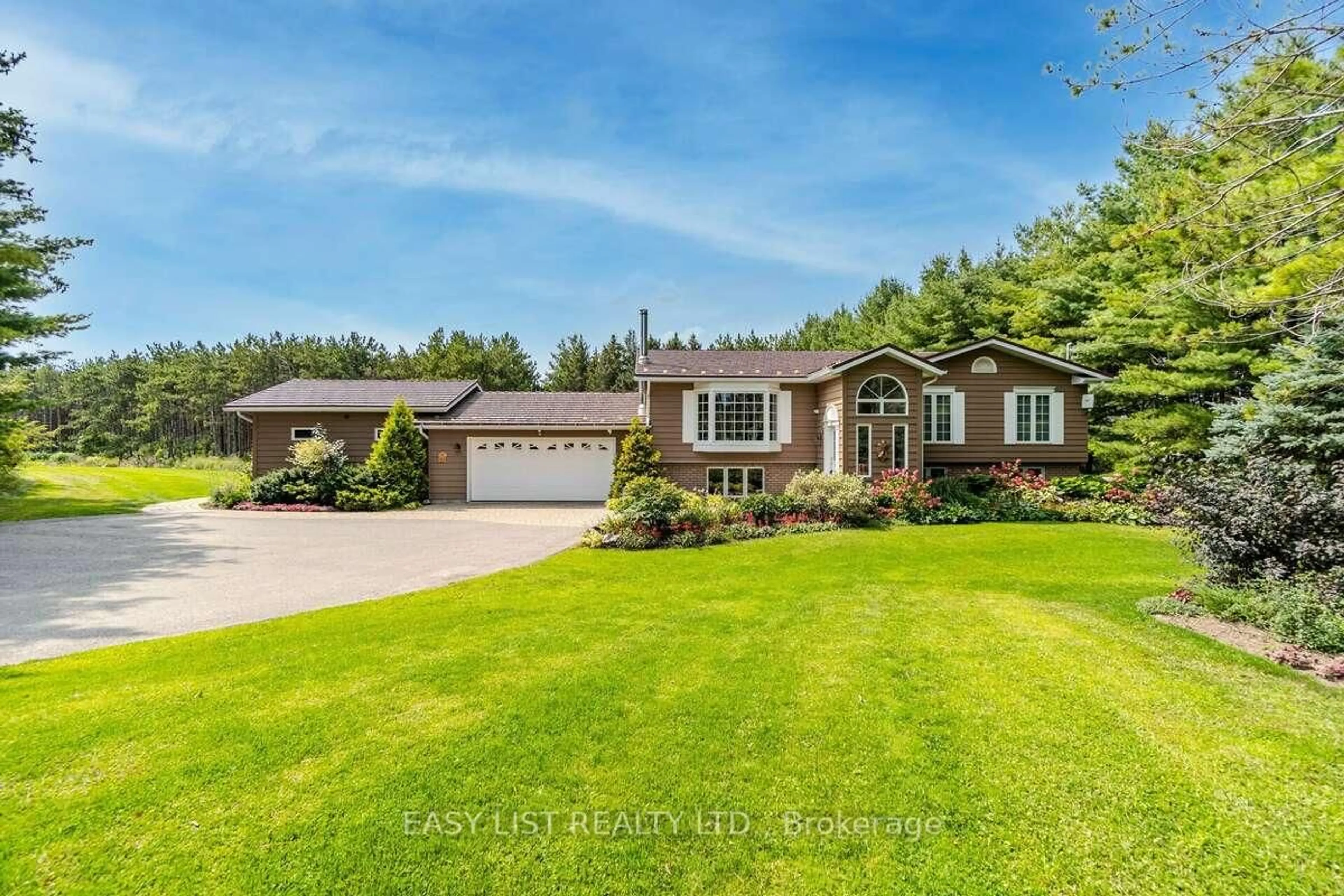 A pic from outside/outdoor area/front of a property/back of a property/a pic from drone, water/lake/river/ocean view for 16258 Humber Station Rd, Caledon Ontario L7E 0Y9