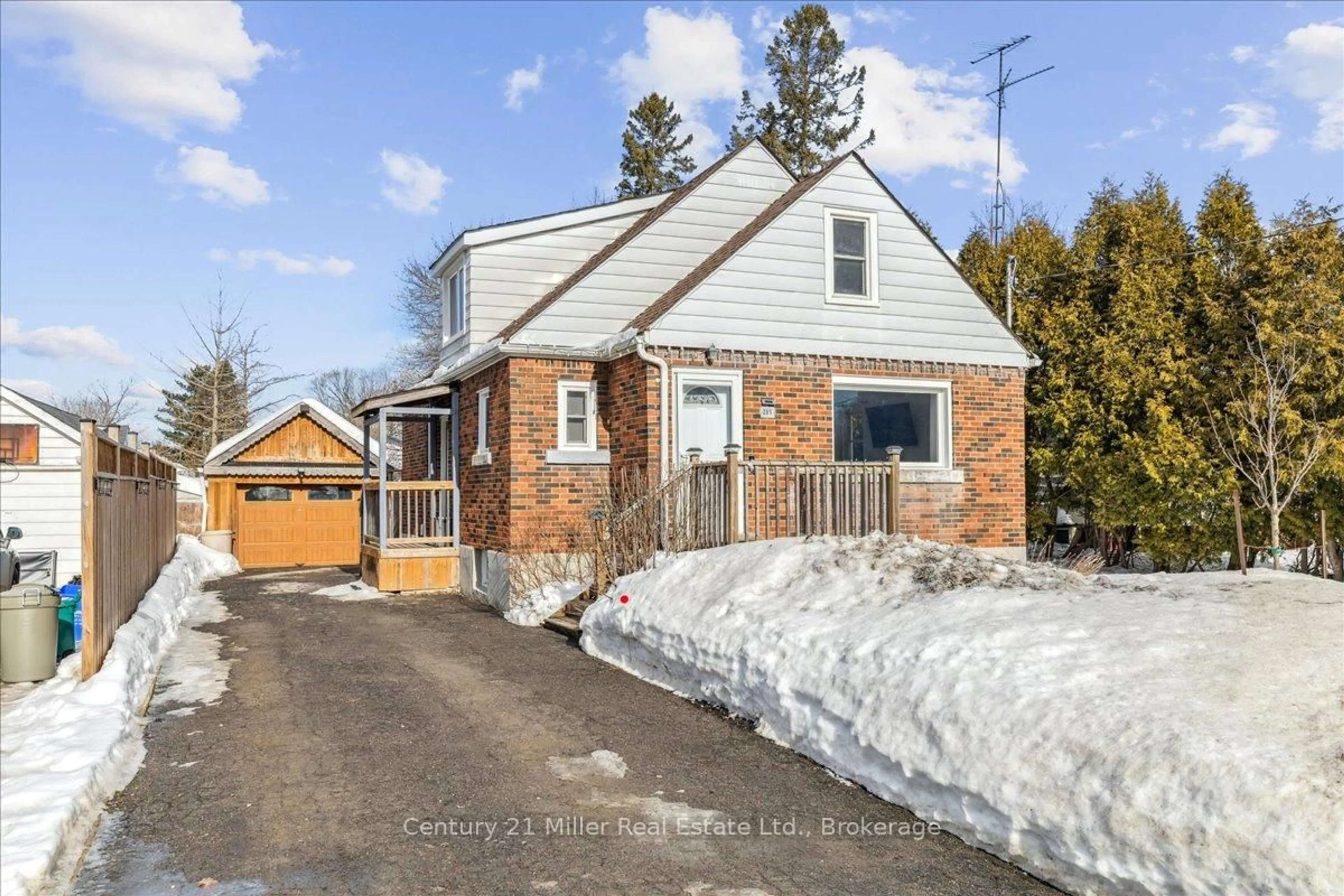 Home with brick exterior material, street for 281 Peel St, Halton Hills Ontario L7J 1M7