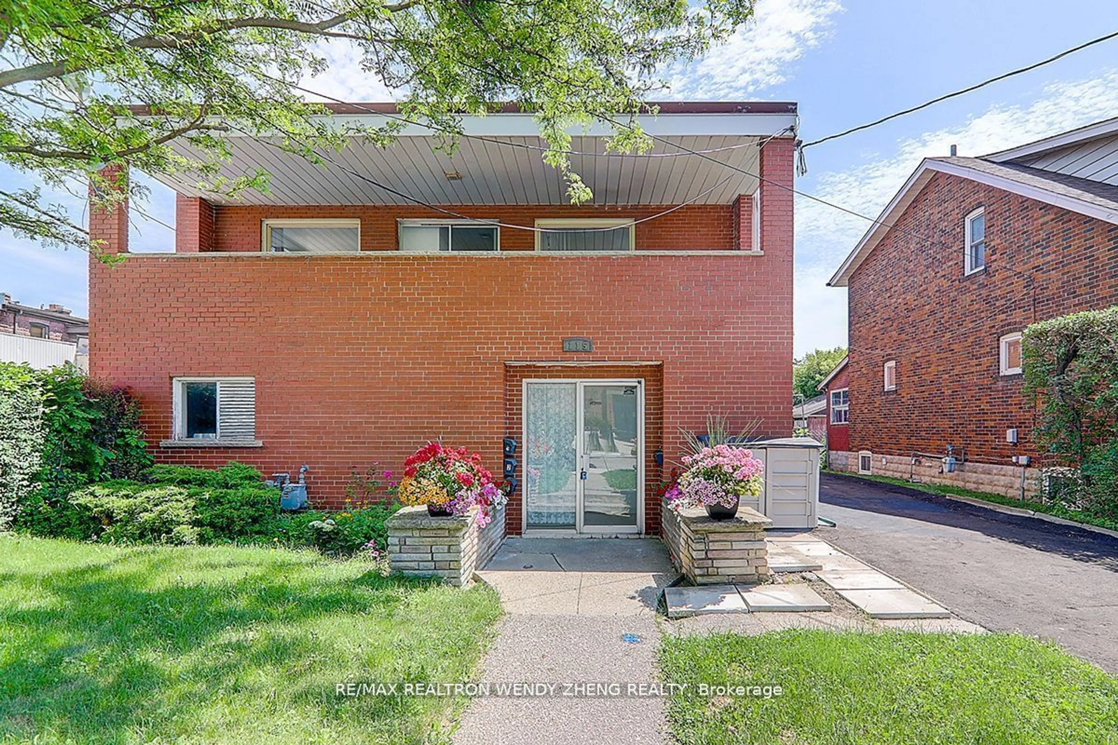 Home with brick exterior material, street for 115 Tenth St, Toronto Ontario M8V 3E9