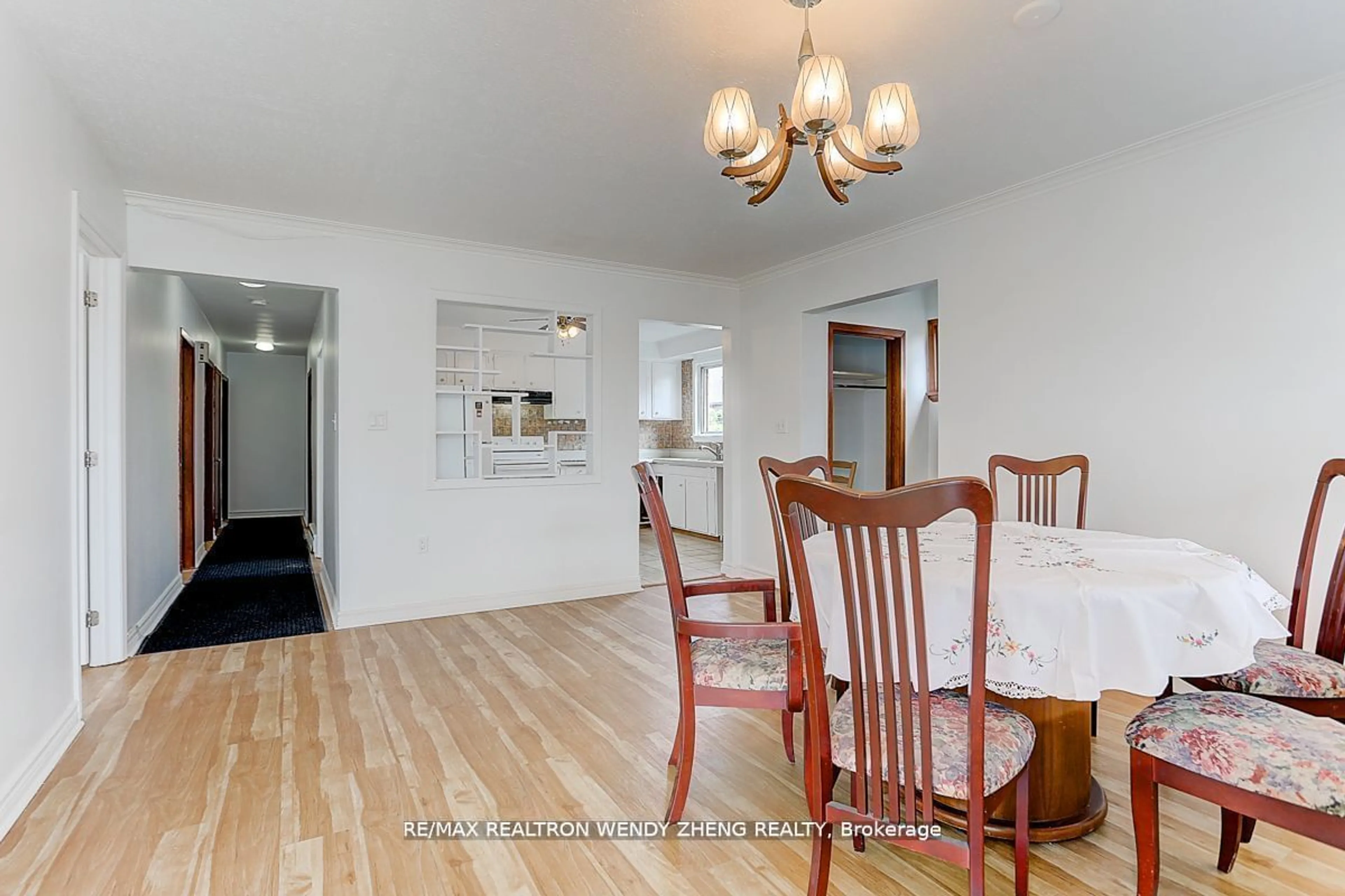 Dining room, wood/laminate floor for 115 Tenth St, Toronto Ontario M8V 3E9