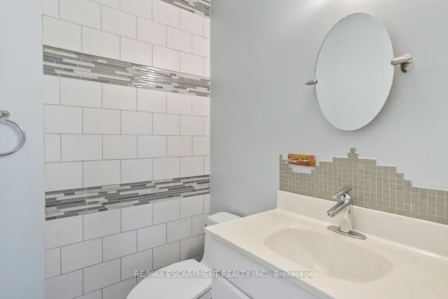 Additional property image - 750 Burnhamthorpe Rd Unit 25
