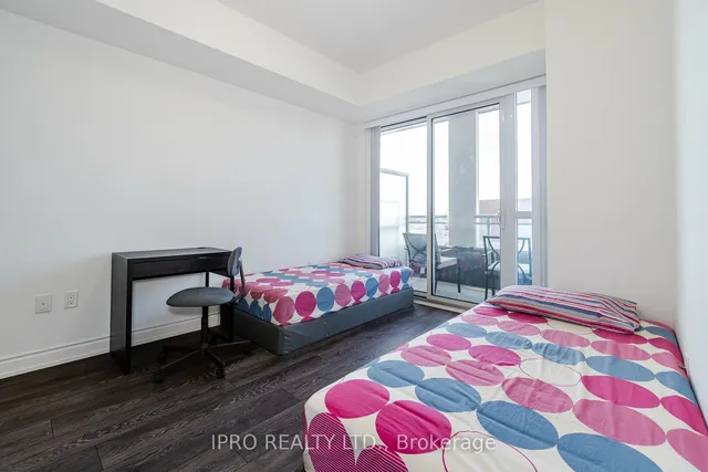 Additional property image - 1050 Main St Unit 326